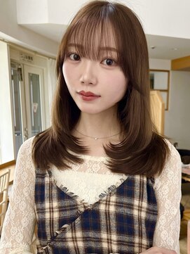 バイオレット 表参道店(Violet) ミディアムレイヤー顔周りカットグレージュハッシュレイヤー触覚