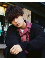 メンズサロンAlo 渋谷 #メンズカット#メンズパーマ#眉毛#ブリーチ#縮毛矯正#MEN'S特化&nbsp;ニュアンスパーマ/センターパート/波巻きツイストスパイラル渋谷
