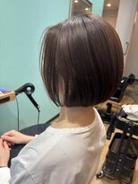 ヘアー ギャラリー ルピ(hair gallery Rupi) ボブ×白髪ぼかしベージュカラー×耳かけ