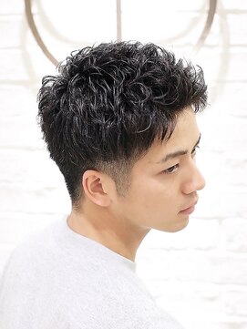 銀座マツナガ 神田店 色気メンズパーマスパイラルパーマフェードカットツーブロ
