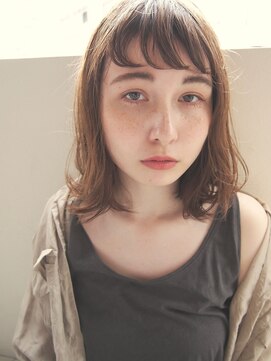 コス(kos) アンニュイな外ハネロブ