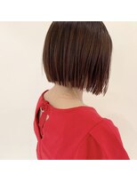 デフィー(DEFY) アプリコットカラーのボブスタイル