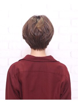 カグヤ ヘアーリンク 森小路店(華月 Hair L.I.N.C.) 自然×ショート