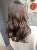 ナチュラルベージュ