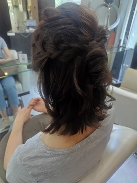 キュービックヘア 東陽町駅前店(CubicHair) ハーフアップ