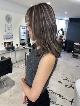 キング 枚方店(K!ng) ハイライトカラーミルクティーベージュケアブリーチダブルカラー