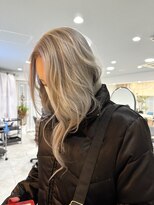 エクシア(EXCIA) ハイトーン/ホワイトシルバー