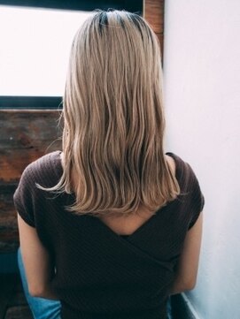 ヘアアンドリラクゼーション シャッセ(Hair&Relaxation SASE) ハイトーンレイヤー