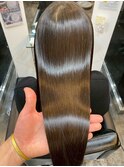 髪質改善でツヤ髪ストレート