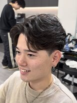 ビカム 名駅(become) 強めの毛流れフェザーショート