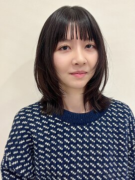 顔まわりカット/ミディアム/レイヤーカット/ナチュラル