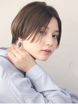 サーカス バイ ビュートリアム 青山(CIRCUS by BEAUTRIUM)&nbsp;前髪なし　ショートヘア　ハンサムショート　センター分け　青山