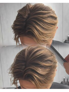 ステラ(STELLA) メンズ/バレイヤージュ/センターパート/ブリーチ＆ダブルカラー