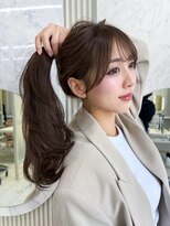 ミリバイアフロート(MIRI by AFLOAT)&nbsp;【島田佑】ミディアムレイヤーカットグレージュ顔周りカット