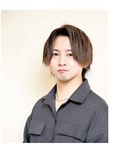 ヘアリゾート粋 新宿三丁目本店 金畑 卓明