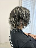 サーフカールパーマとホワイトメッシュカラー◎