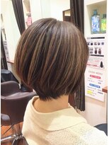 美容室ヒラトヤ 都南店&nbsp;顔周りカット丸みショートモテ髪抜け感束感ショート