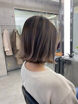 イキ 表参道(iki omotesando)&nbsp;モード/無造作ウェーブ/大人ガーリー[表参道駅]