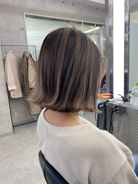 イキ 表参道(iki omotesando) モード/無造作ウェーブ/大人ガーリー[表参道駅]