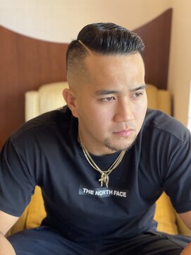 フォーコーナーズカットショップフェイビーズ 名古屋西(FourCornersCutShop favey's) スキンフェード【メンズカット】【刈り上げ】