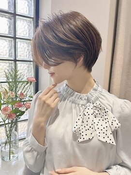 トッカ ヘアアンドトリートメント 難波店 小顔似合わせカット愛されクールショート20代/30代40代50代/難波