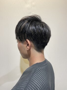 ヘアメイクアン(Hair Make Une) 大人マッシュ　軽めマッシュ　ストレートヘア