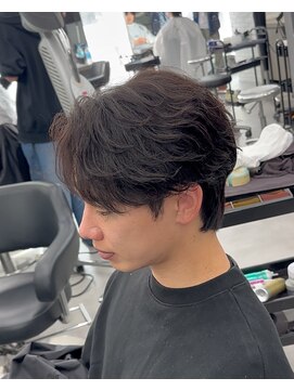 オーバルバイアピッシュ(OVARL by apish) フェザーパーマ毛流れリバースセンターパートフェザーショート