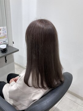 イーエムエー アールビアンカ 名駅店(e.m.a×Ar be.anca) 透明感グレージュ