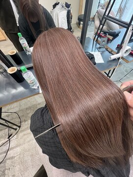 ラヴィエ(RAVIE) 【半田・髪質改善】縮毛矯正/トリートメント/マンツーマン