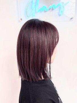 グランツ(GLANZ) 透明感ワインレッド×大人ストレートボブ