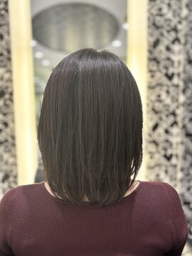 エアー 銀座タワー(AIR) 伸ばしかけミディアムヘア　藤本麻衣