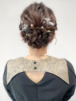 レア 表参道(L'ea) お呼ばれ 二次会 ポニーテール 編みおろし 結婚式 パーティー