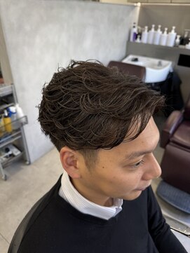 グルーマーズトウキョウ(GROOMER/S TOKYO) ラフカール/men's/メンズ/刈り上げセンターパート/神保町