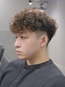 テクト バイアッシュ 吉祥寺店(Tect by Ash) スペインカールスパイラルパーマテーパーフェードフリンジカット