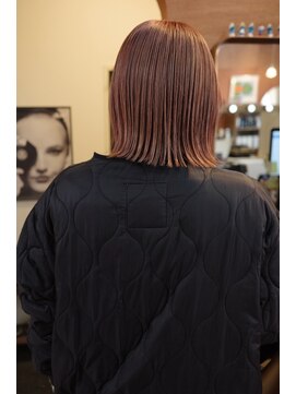 チャプター 問屋町(chapter) 髪質改善切りっぱなしボブ外はねボブヘイリーボブピンクベージュ