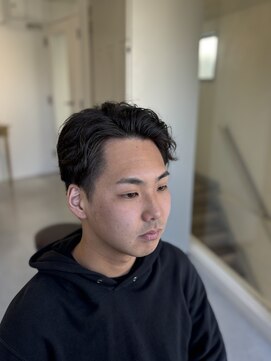 メンズカット バイ ソイクフ(メンズカット by SOY-KUFU) スペインカールフェザーパーママッシュセンターパート