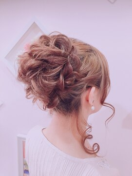 ヘアセットサロン アッシュ 神戸三宮(Ash) 浴衣にも合う高めのアップ★