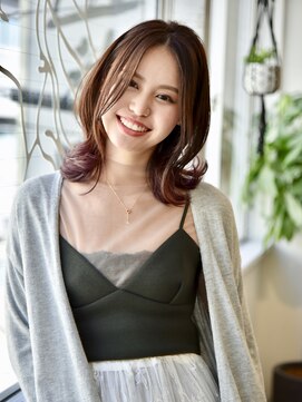 ヘアーリゾートテラス(hair resort terrasse) 大人かわいい小顔センターパート3Dカラーグラデーションボルドー