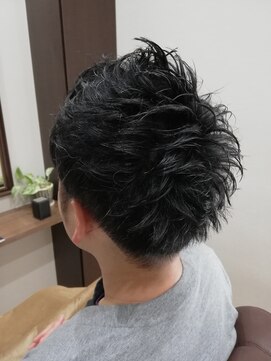 アローナ(Arona) トップポイントパーマショート