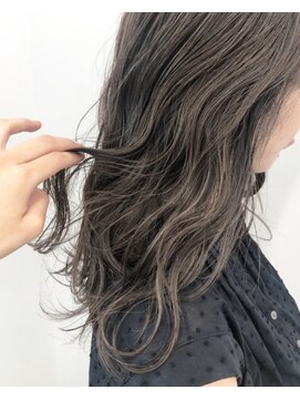 アライブ キチジョウジ(ALIVE Kichijoji) 【ALIVE吉祥寺】繊細なミルクティーグレージュハイライトカラー