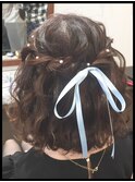 ショートボブのハーフアップ　ショートヘアアレンジ