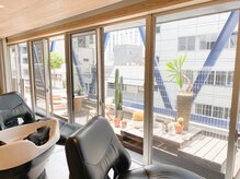 チョビー 銀座(chobii)の雰囲気（自然光さしこむ明るい店内☆アットホームなサロンです♪）