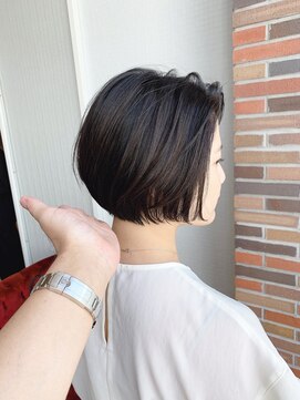 ラ ブレス なんばスカイオ(LaBless) 上質なフォルムの大人ボブ　2