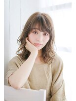 プティルカ ディーシー本店(PutiLuca D.C.)&nbsp;ヌーディーベージュのゆるふわミックスカール