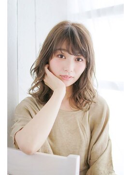 プティルカ ディーシー本店(PutiLuca D.C.) ヌーディーベージュのゆるふわミックスカール