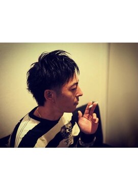 リヴ ヘアワークス(LiVE HAIR WORKS) short style