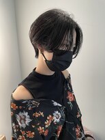 トレス(TRESS)&nbsp;センターパートショート　ハンサムショート　毛流れショート