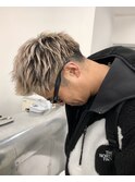 <理容室>風 メンズカットxツーブロックxブロンドベージュ