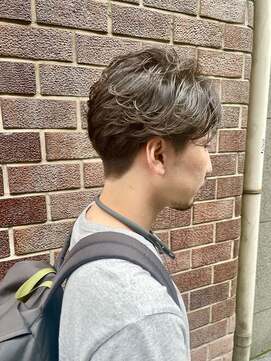 ニット 銀座(knit) メンズパーマ×センターパート【knit 銀座　荒柄ノエル】