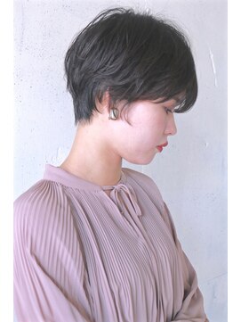 コンビネーション(combination) 20代 30代 40代 マッシュショートニュアンスピンパーマ